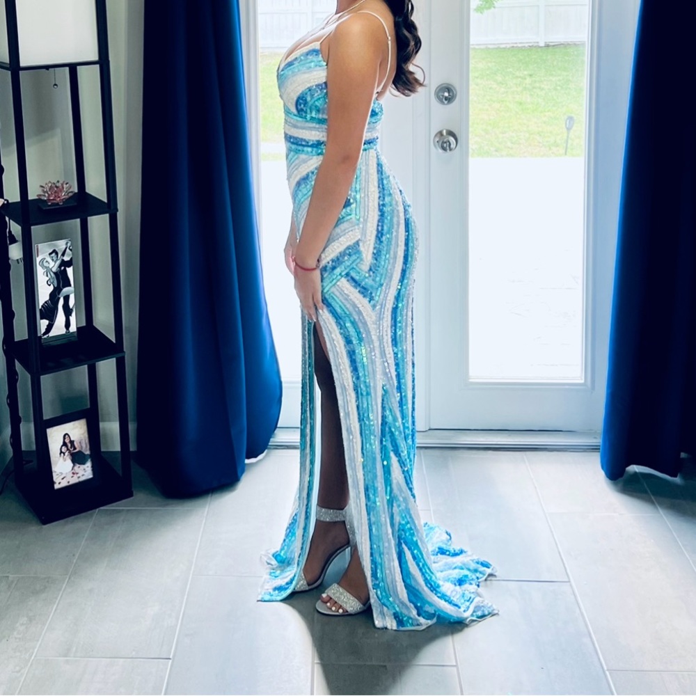Blue Rainbow Sequin sparkly dress 💙🩵🤍